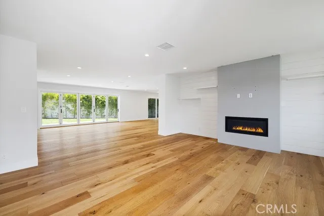 7612 Cowan Avenue, Los Angeles, California 90045