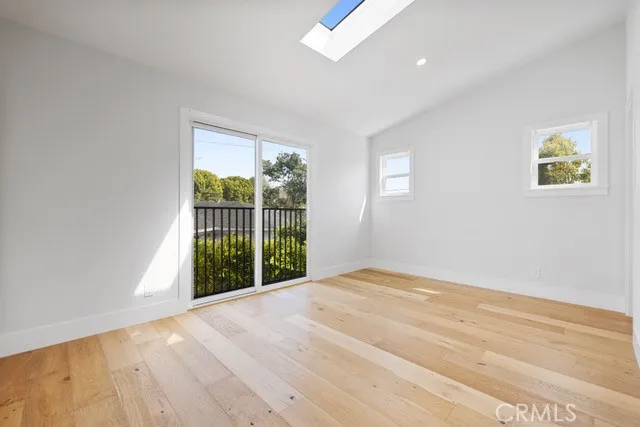 7612 Cowan Avenue, Los Angeles, California 90045