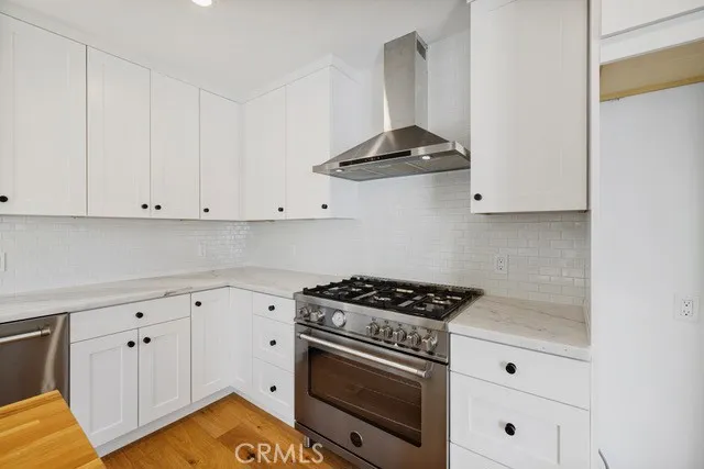 7612 Cowan Avenue, Los Angeles, California 90045