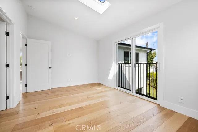 7612 Cowan Avenue, Los Angeles, California 90045