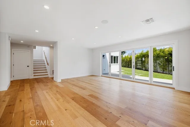 7612 Cowan Avenue, Los Angeles, California 90045