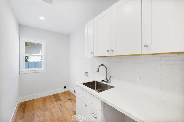 7612 Cowan Avenue, Los Angeles, California 90045