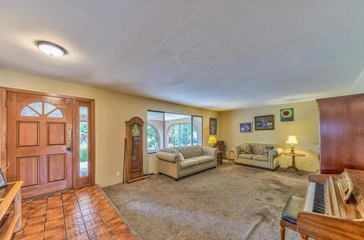 225 Cox Avenue, San Martin, California 95046