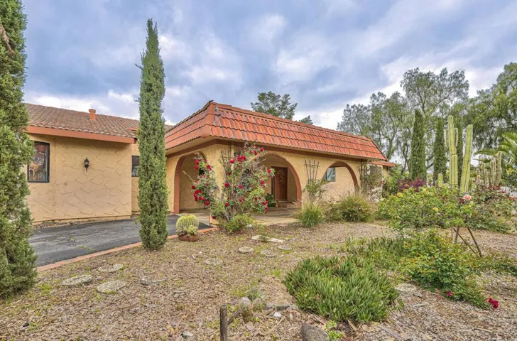 225 Cox Avenue, San Martin, California 95046