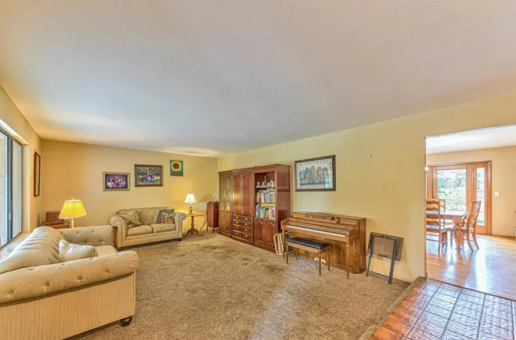 225 Cox Avenue, San Martin, California 95046