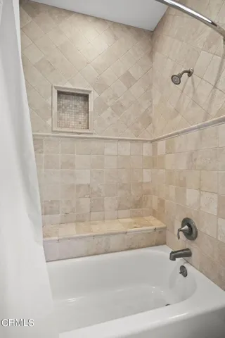Shower/Tub 1