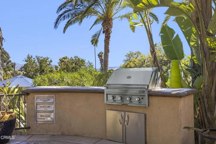 Built-in BBQ