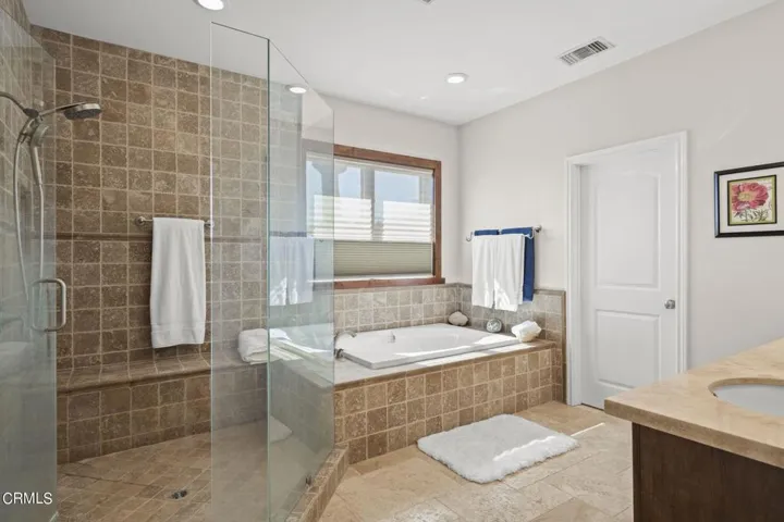En Suite Bath
