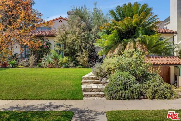 235 Bronwood Avenue, Los Angeles, California 90049