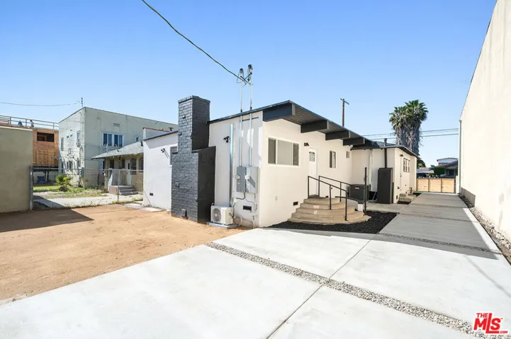 1552 W Vernon Avenue, Los Angeles, California 90062