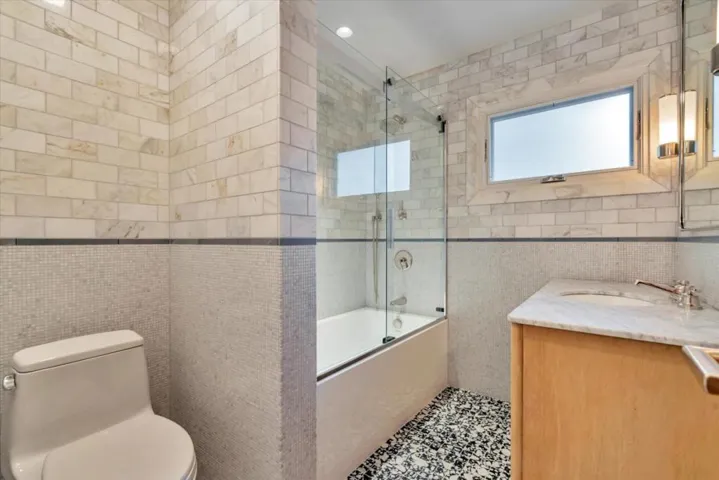921 Newell Road, Palo Alto, California 94303