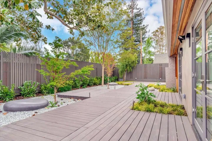 921 Newell Road, Palo Alto, California 94303