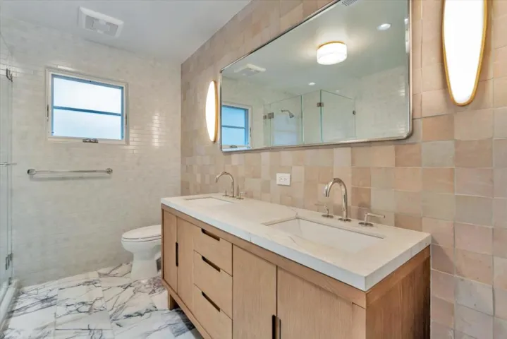 921 Newell Road, Palo Alto, California 94303