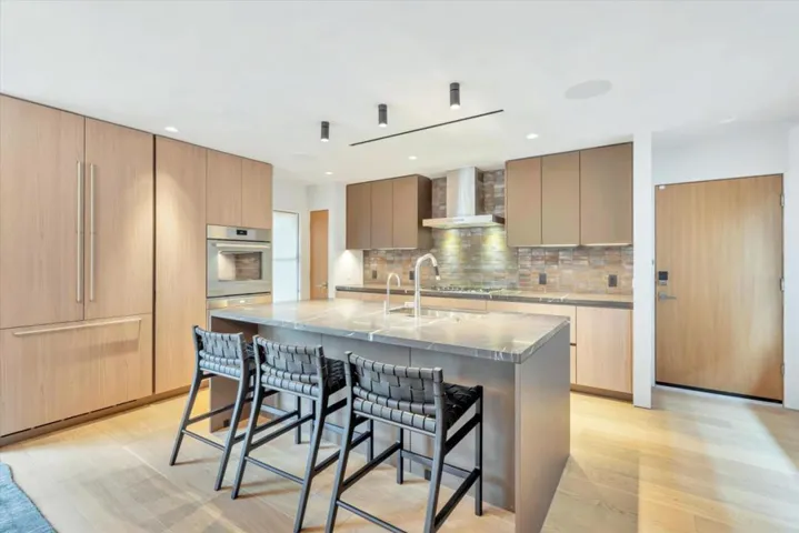 921 Newell Road, Palo Alto, California 94303