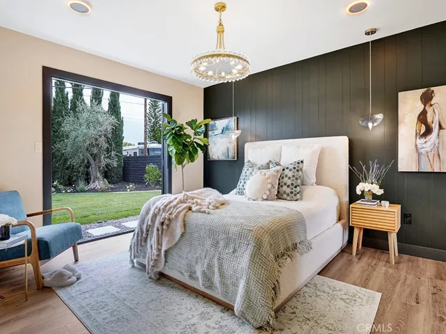 1062 Huntridge Road, Santa Ana, California 92705