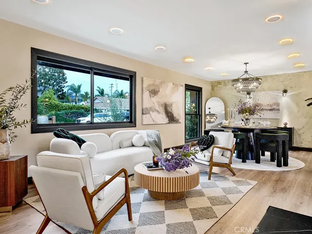 1062 Huntridge Road, Santa Ana, California 92705