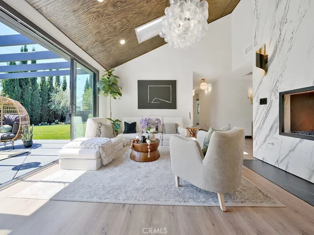 1062 Huntridge Road, Santa Ana, California 92705