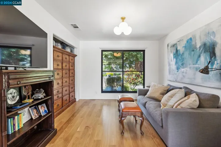 586 Fulton Way, Danville, California 94526
