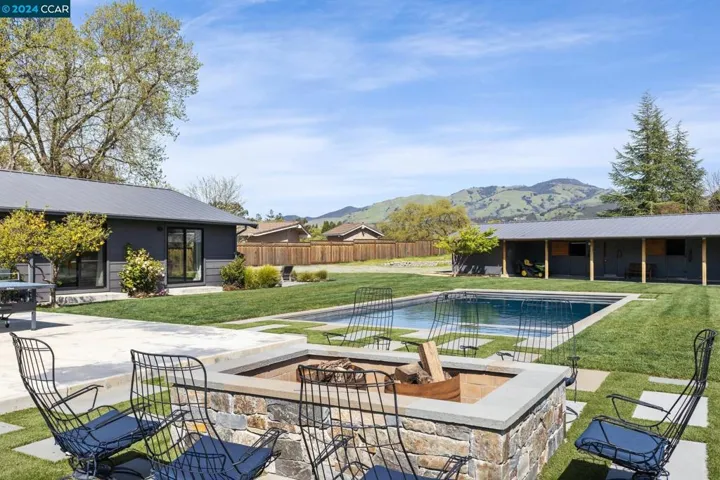 586 Fulton Way, Danville, California 94526