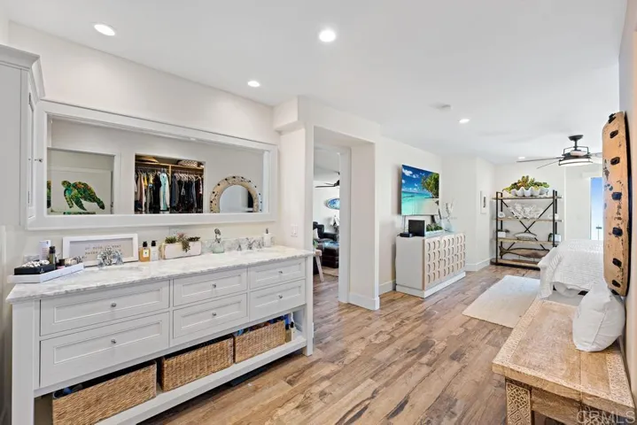 233 S Helix Avenue 33, Solana Beach, California 92075