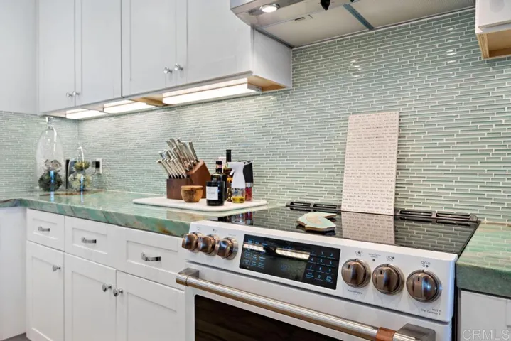 233 S Helix Avenue 33, Solana Beach, California 92075