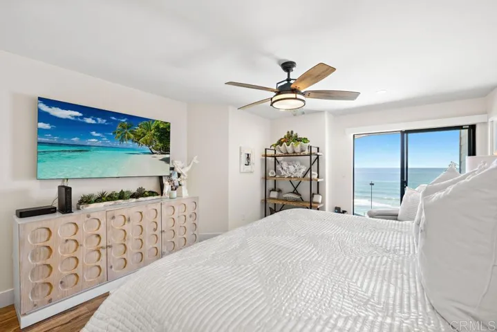 233 S Helix Avenue 33, Solana Beach, California 92075