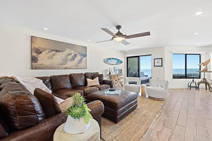 233 S Helix Avenue 33, Solana Beach, California 92075