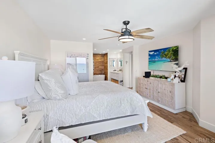 233 S Helix Avenue 33, Solana Beach, California 92075