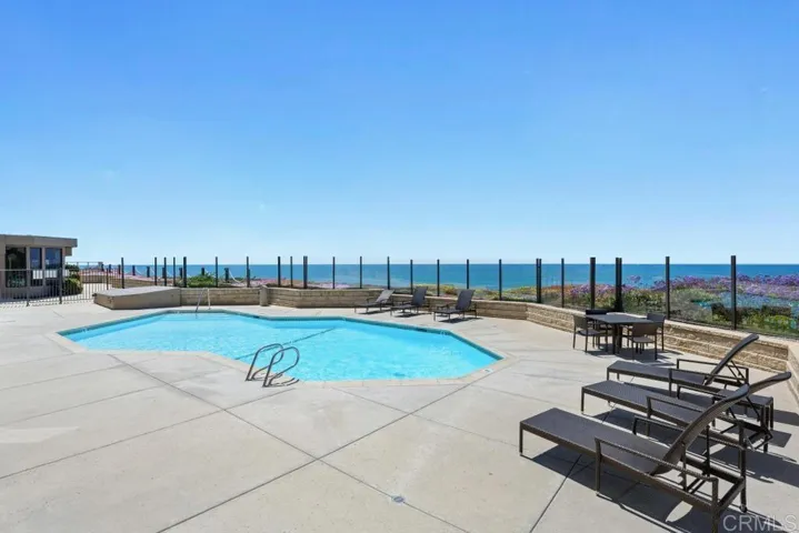 233 S Helix Avenue 33, Solana Beach, California 92075