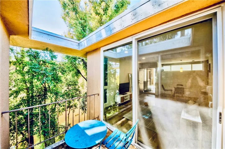 465 S Los Robles Avenue 15, Pasadena, California 91101