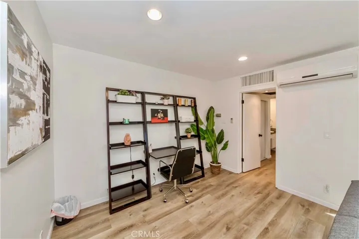 465 S Los Robles Avenue 15, Pasadena, California 91101