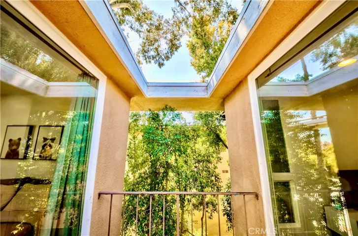 465 S Los Robles Avenue 15, Pasadena, California 91101