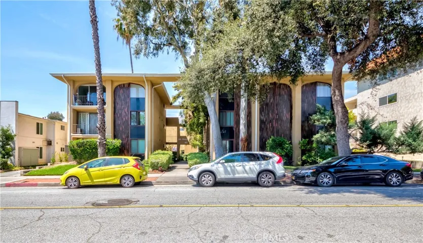 465 S Los Robles Avenue 15, Pasadena, California 91101