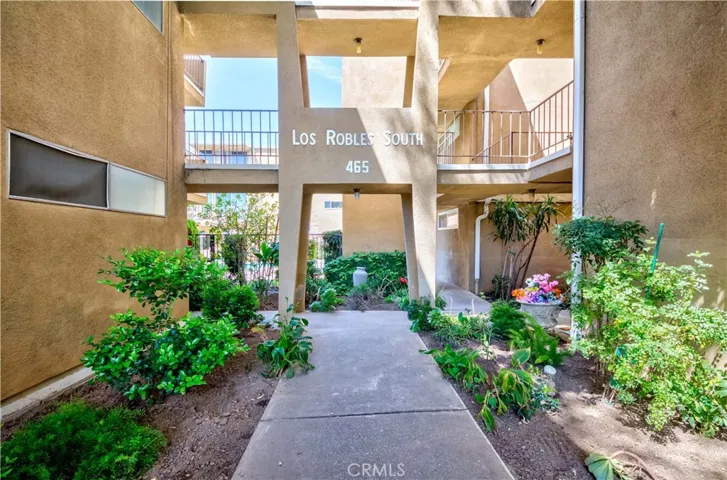 465 S Los Robles Avenue 15, Pasadena, California 91101