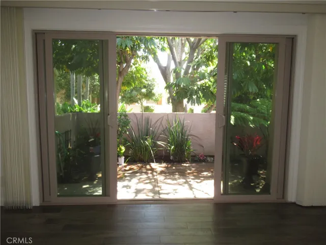 Great Interior Location