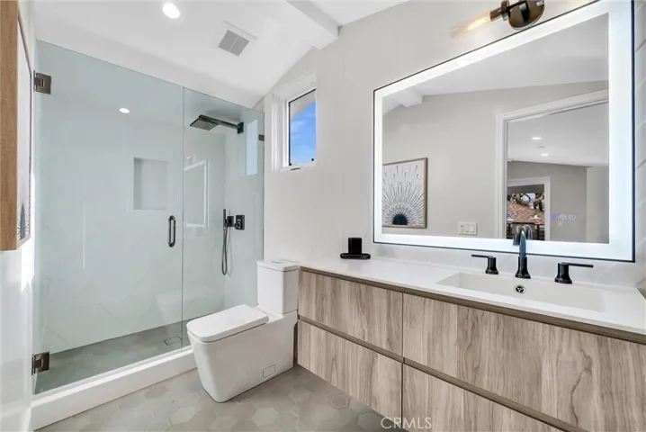 424 1/2 Orchid Avenue Back Unit, Corona Del Mar, California 92625
