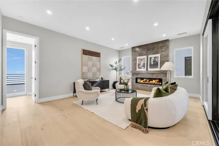 424 1/2 Orchid Avenue Back Unit, Corona Del Mar, California 92625
