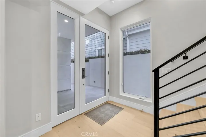 424 1/2 Orchid Avenue Back Unit, Corona Del Mar, California 92625