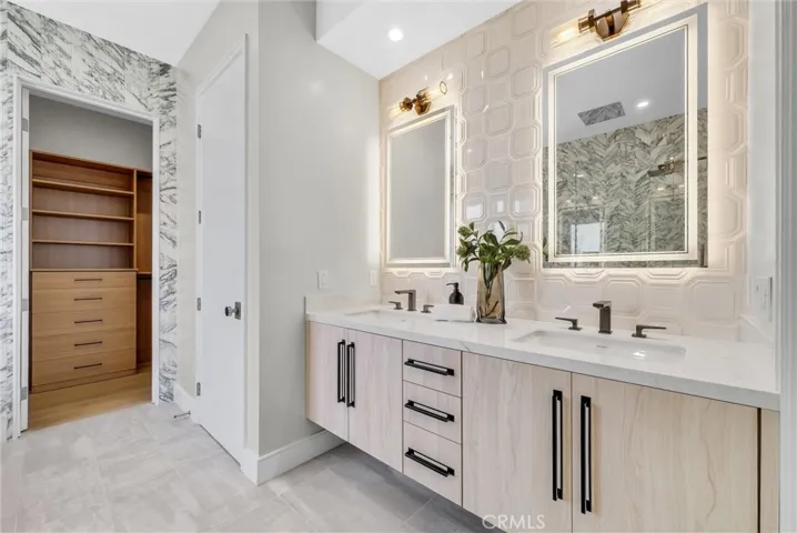 424 1/2 Orchid Avenue Back Unit, Corona Del Mar, California 92625