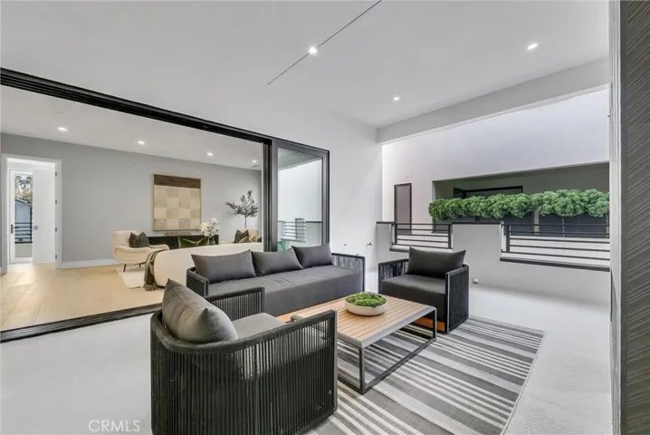 424 1/2 Orchid Avenue Back Unit, Corona Del Mar, California 92625