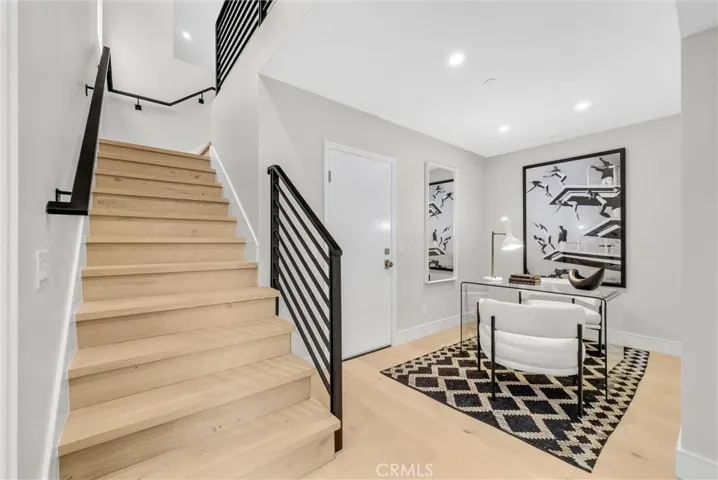 424 1/2 Orchid Avenue Back Unit, Corona Del Mar, California 92625