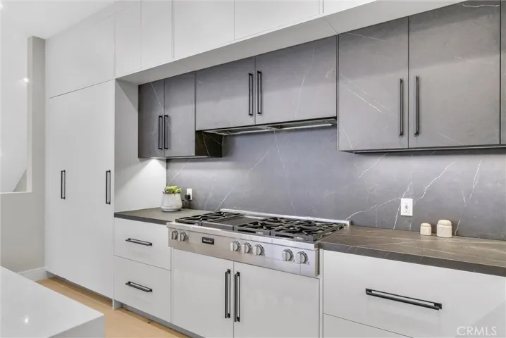 424 1/2 Orchid Avenue Back Unit, Corona Del Mar, California 92625