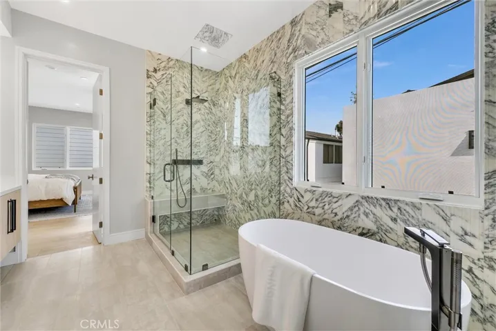 424 1/2 Orchid Avenue Back Unit, Corona Del Mar, California 92625