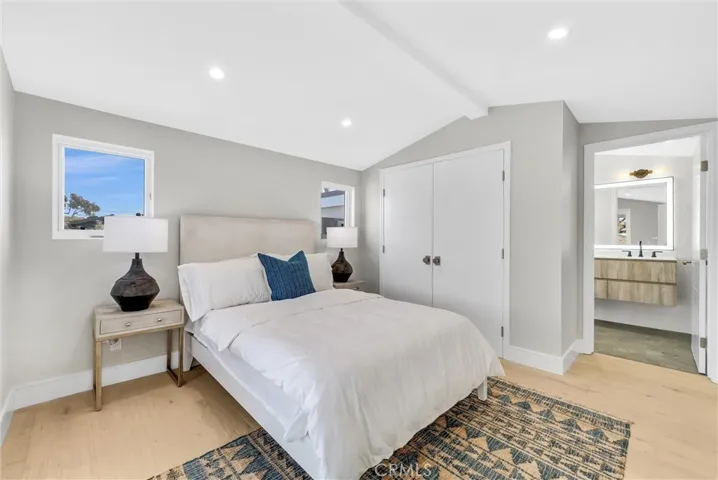 424 1/2 Orchid Avenue Back Unit, Corona Del Mar, California 92625