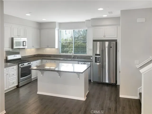 12432 Constellation Street, Eastvale, California 91752