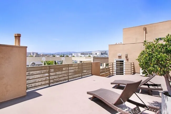 8614 Burton Way, Los Angeles, California 90048
