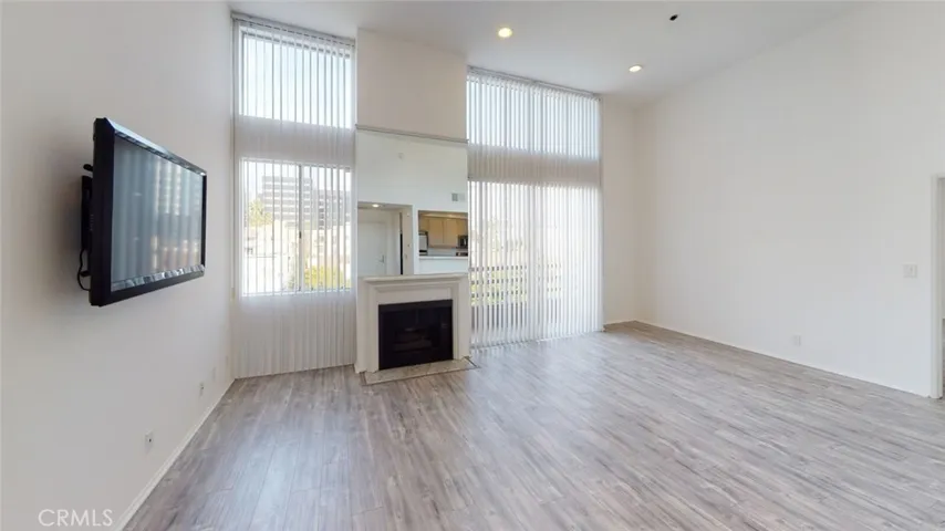 8614 Burton Way, Los Angeles, California 90048