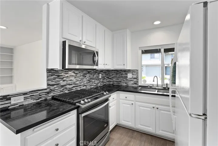17392 Via Calma 65, Tustin, California 92780