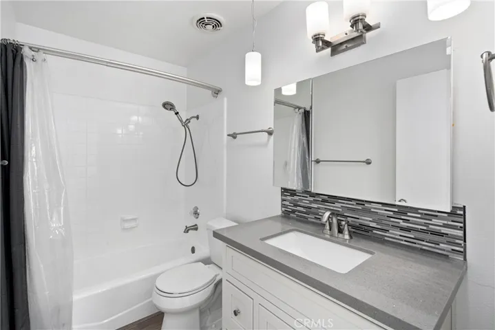 17392 Via Calma 65, Tustin, California 92780