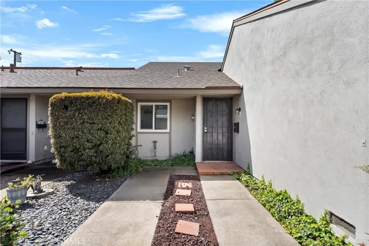 17392 Via Calma 65, Tustin, California 92780
